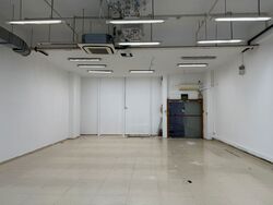 Hola Centre (D14), Factory #529158071